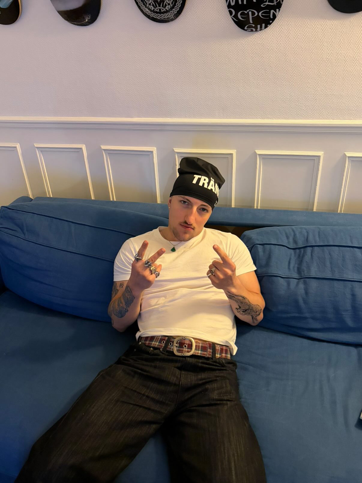TRÄNE21 BEANIE - BLACK / WHITE