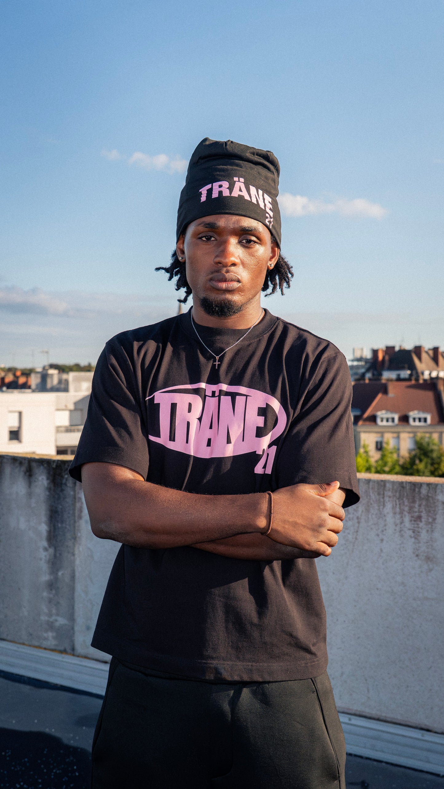 TRÄNE21 PACK T-SHIRT + BONNET - NOIR/ROSE