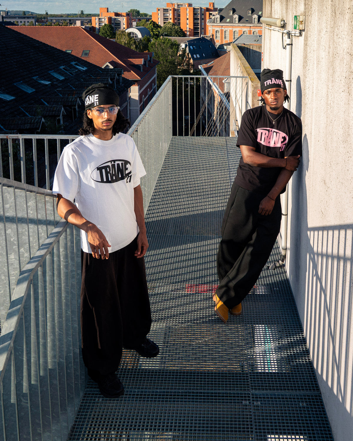 TRÄNE21 T-SHIRT - NOIR/ROSE