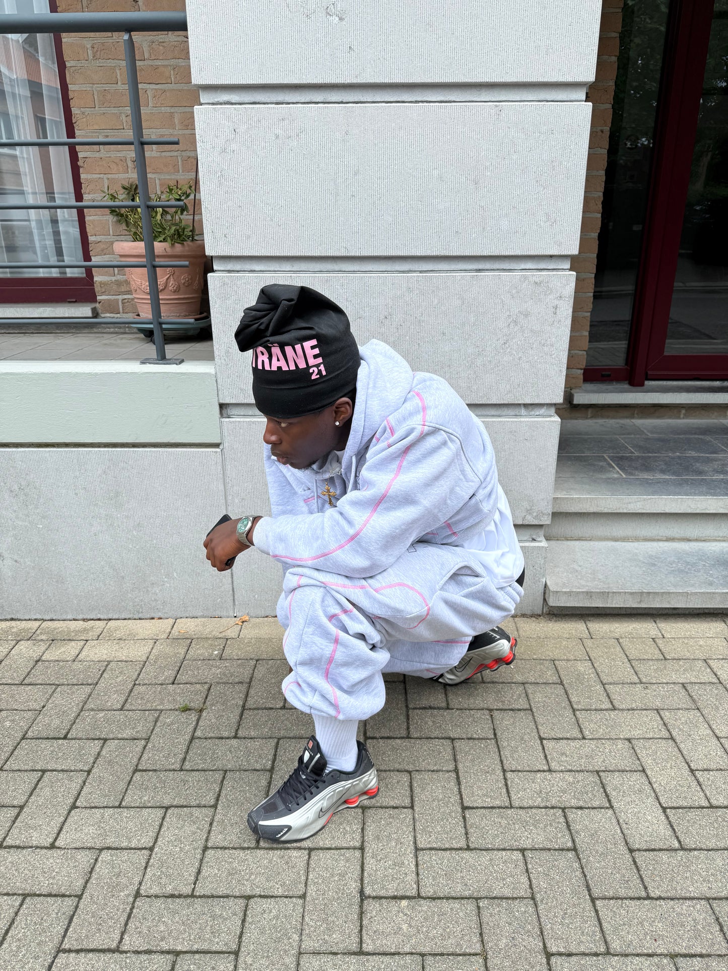 TRÄNE21 BEANIE - BLACK / PINK