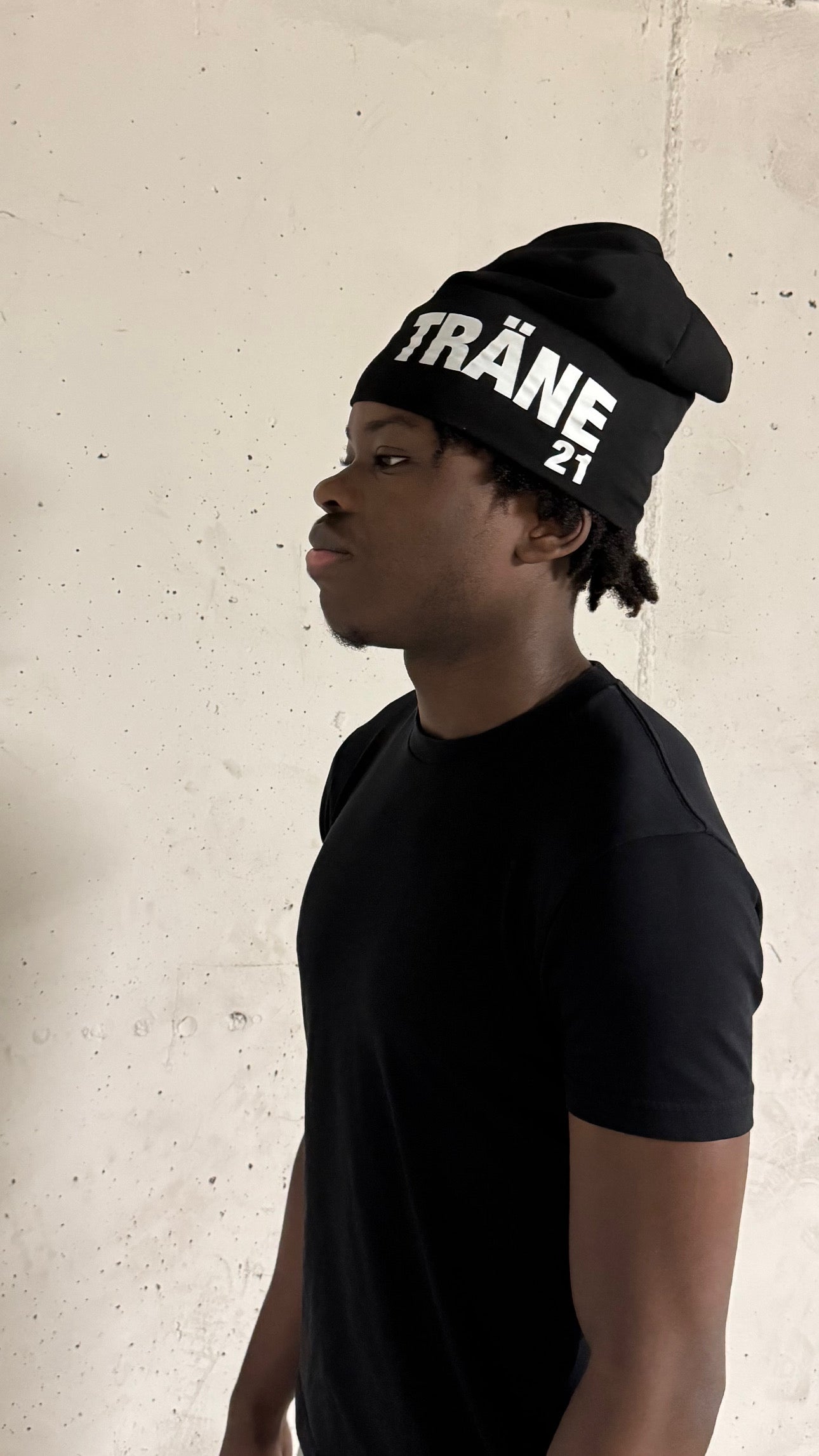 "TRÄNE 21" BLACK BIG BEANIE