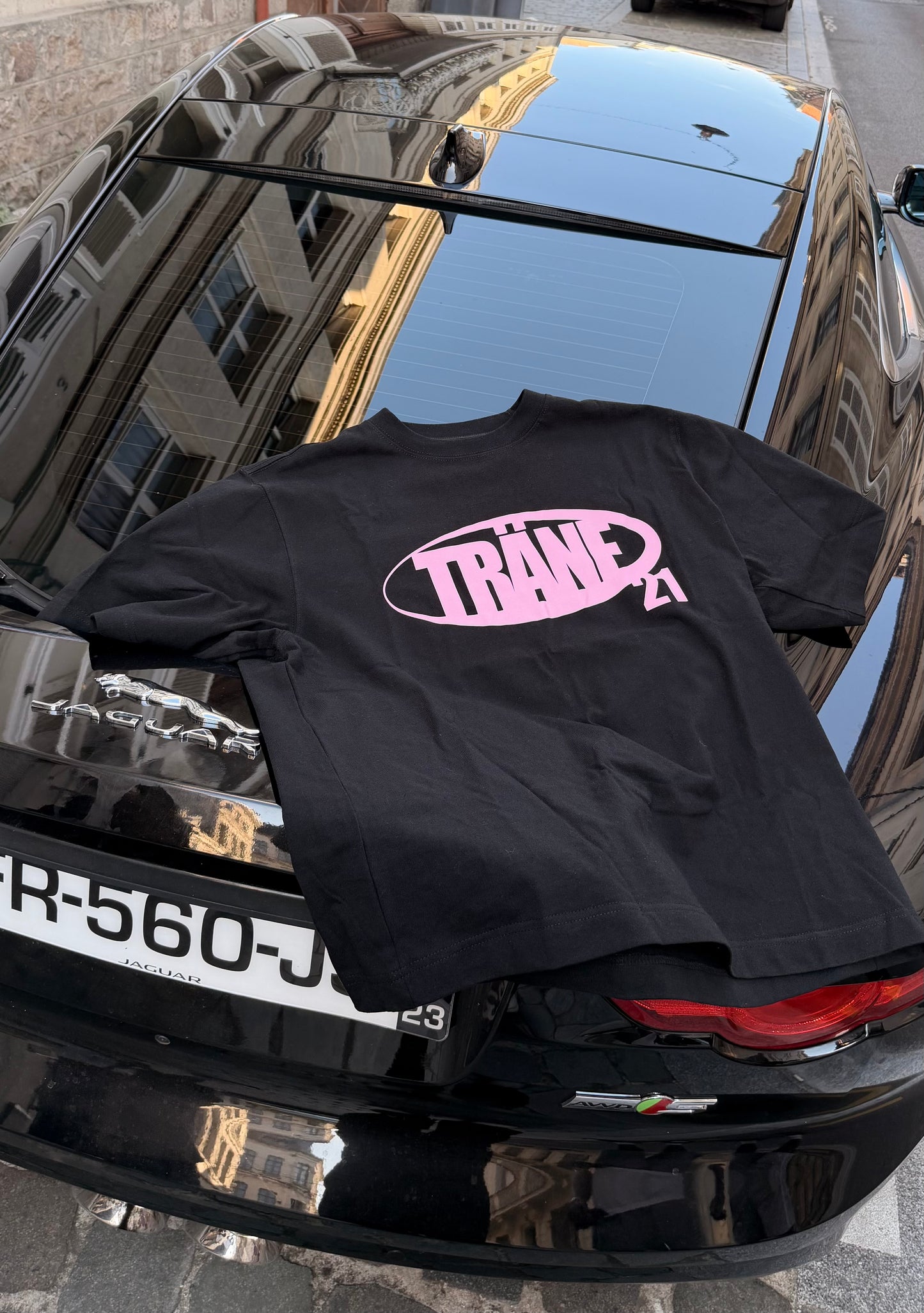 TRÄNE21 T-SHIRT - BLACK/PINK